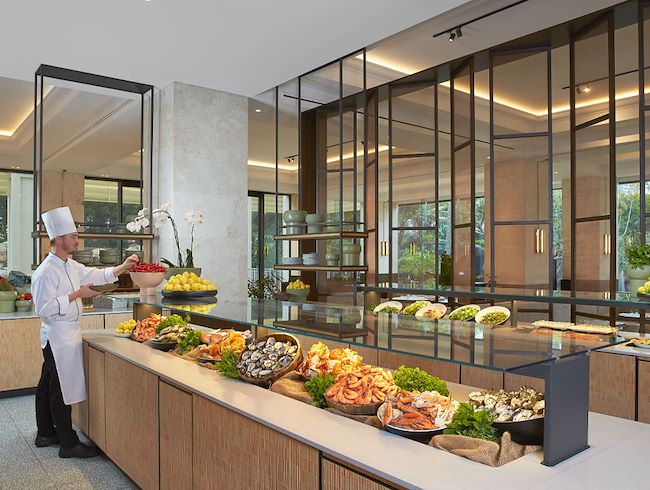 Award-Winning Seafood Buffet