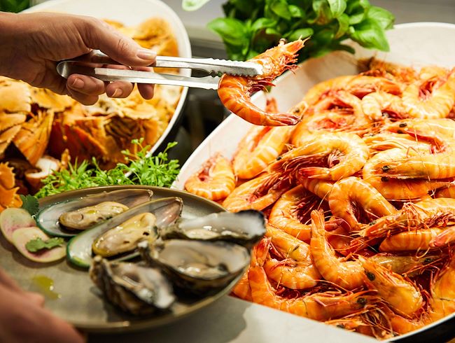 Award-Winning Seafood Buffet